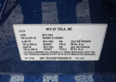 2024 Tesla Model Y Performance Dual Motor All-wheel Drive, Roof damage, Iaai lot 45680631, photo 9 of 18