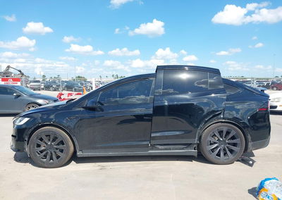 2022 Tesla Model X Plaid Tri Motor All-wheel Drive, Right Front damage, Iaai lot 44752124, photo 15 of 19