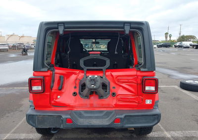 2020 Jeep Wrangler Unlimited Sahara 4x4, daño Trasero, Iaai lote 44592487, foto 17 de 17