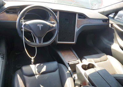 2020 Tesla Model S, daño Frontal, Copart lote 66234876, foto 8 de 13
