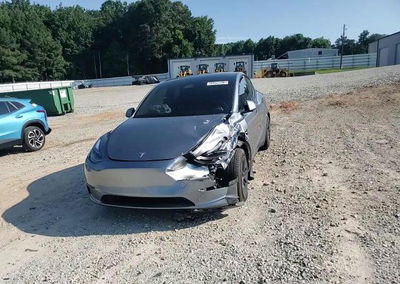 2025 Tesla Model Y, uszkodzenie: Przód, Copart lot 56052436, zdjęcie 13 z 14