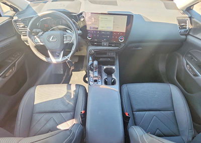 2025 Lexus Nx 350 Luxury, uszkodzenie: Przód, Copart lot 63616336, zdjęcie 8 z 15