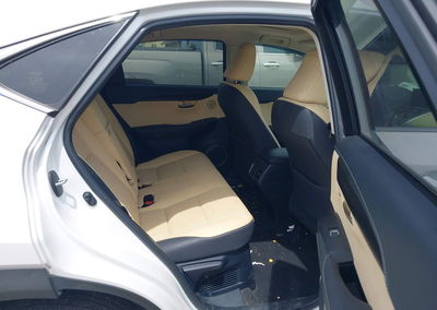 2019 Lexus Nx 300, uszkodzenie: Przód, Iaai lot 45186932, zdjęcie 8 z 16