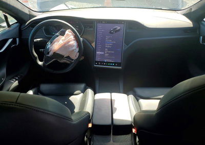 2020 Tesla Model S, daño Frontal, Copart lote 63313896, foto 8 de 14
