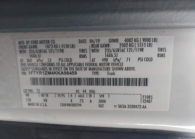 2019 Ford Transit-250, daño Lateral derecho, Iaai lote 45830667, foto 9 de 17