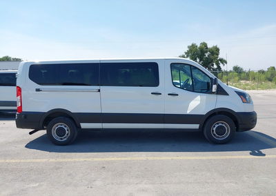 2020 Ford Transit-350 Passenger Van Xl, Normal Wear & Tear damage, Iaai lot 45701707, photo 13 of 16