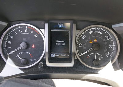 2023 Toyota Tacoma Sr5 V6, пошкодження: Передня частина, Iaai лот 45596657, фото 7 з 18