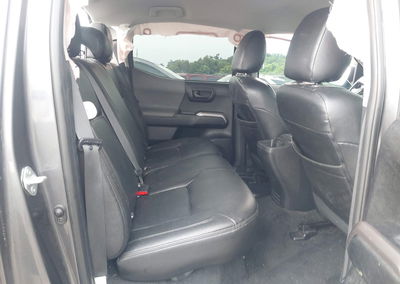2021 Toyota Tacoma Sr5 V6, daño Frontal, Iaai lote 45286073, foto 8 de 18