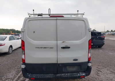 2019 Ford Transit-250, daño Lateral derecho, Iaai lote 45830667, foto 16 de 17