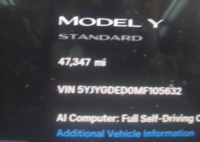 2021 Tesla Model Y Standard Range Rear-wheel Drive, daño Suspensión, Iaai lote 45604264, foto 13 de 14