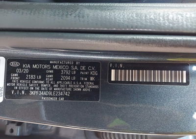 2020 Kia Forte Gt-line, Front & Rear damage, Iaai lot 45803958, photo 9 of 17