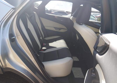 2024 Lexus Nx 350 Premium, daño Trasero, Iaai lote 45898059, foto 8 de 21