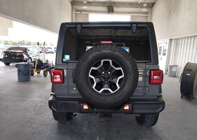 2020 Jeep Wrangler Unlimited Freedom 4x4, daño Frontal, Iaai lote 45242310, foto 17 de 17