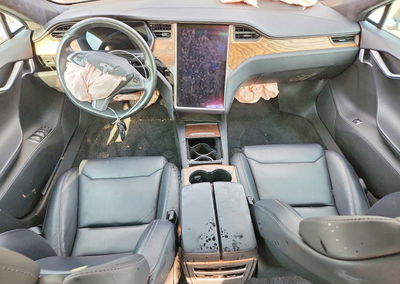 2019 Tesla Model S, daño Frontal, Copart lote 60489186, foto 8 de 13