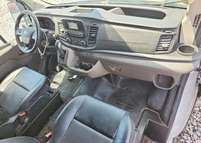 2021 Ford Transit T-250, daño Abolladuras/rayones menores, Copart lote 60839656, foto 8 de 13