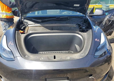 2024 Tesla Model Y, пошкодження: Бік, Copart лот 67200656, фото 11 з 14