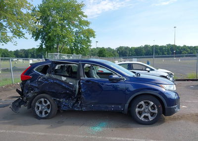 2019 Honda Cr-v Ex, daño Lateral derecho, Iaai lote 45898840, foto 13 de 16
