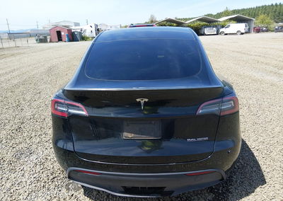 2022 Tesla Model Y Performance Dual Motor All-wheel Drive, Front End damage, Iaai lot 45288079, photo 15 of 17