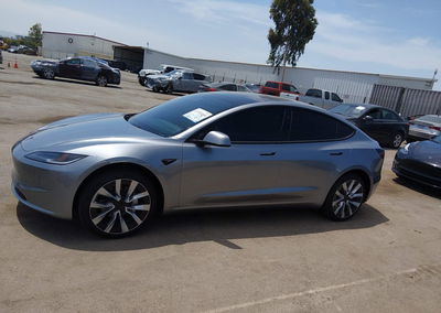 2026 Tesla Model 3 Premium Rear-wheel Drive/rear-wheel Drive, daño Frontal, Iaai lote 45783088, foto 15 de 19