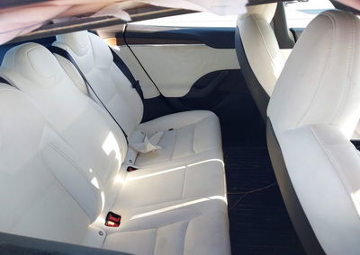 2022 Tesla Model S Dual Motor All-wheel Drive, daño Frontal, Iaai lote 45728201, foto 8 de 17