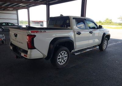 2024 Toyota Tacoma Sr5, Left Side damage, Iaai lot 45827114, photo 4 of 15