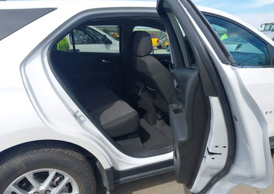 2024 Chevrolet Equinox Awd Lt, daño Trasero, Iaai lote 46021946, foto 8 de 16