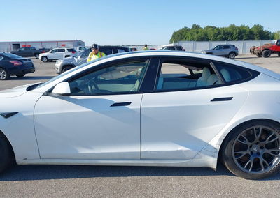 2022 Tesla Model S Dual Motor All-wheel Drive, daño Frontal, Iaai lote 45728201, foto 13 de 17