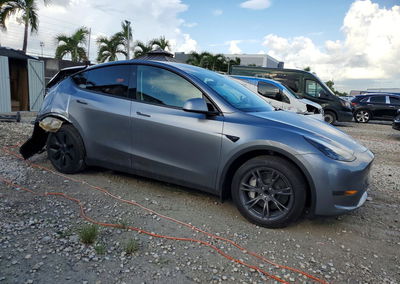 2025 Tesla Model Y, пошкодження: Задня частина, Copart лот 65916026, фото 4 з 13