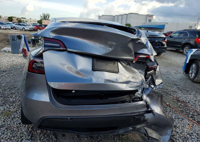 2025 Tesla Model Y, пошкодження: Задня частина, Copart лот 65916026, фото 6 з 13