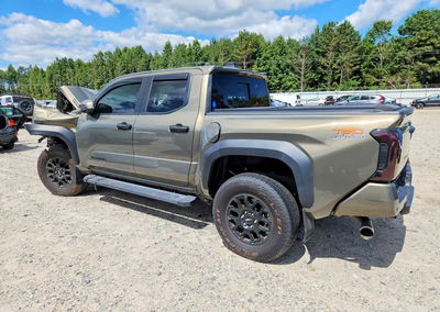 2025 Toyota Tacoma Trd Off-road Hv, daño Frontal, Copart lote 67775896, foto 2 de 12