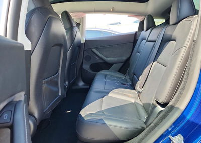 2024 Tesla Model Y, daño Lateral, Copart lote 70144586, foto 10 de 12