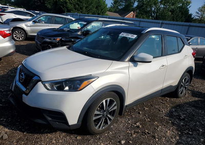 2020 Nissan Kicks Sv, daño Frontal, Copart lote 62789716