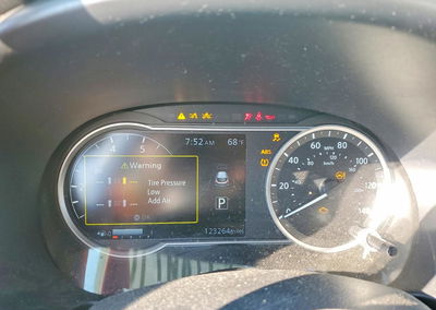 2020 Nissan Kicks Sv, daño Frontal, Copart lote 62789716, foto 9 de 14