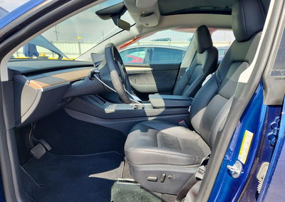 2024 Tesla Model Y, daño Lateral, Copart lote 70144586, foto 7 de 12