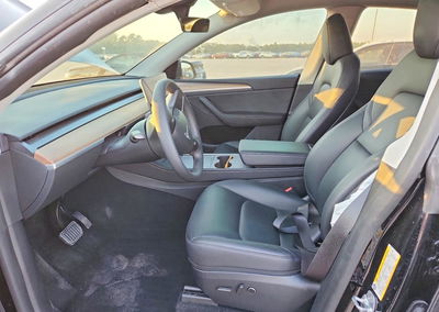 2025 Tesla Model Y, daño Lateral, Copart lote 71084166, foto 7 de 12