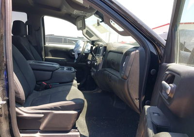 2021 Chevrolet Silverado 1500 4wd  Short Bed Custom Trail Boss, daño Frontal, Iaai lote 45783995, foto 5 de 16