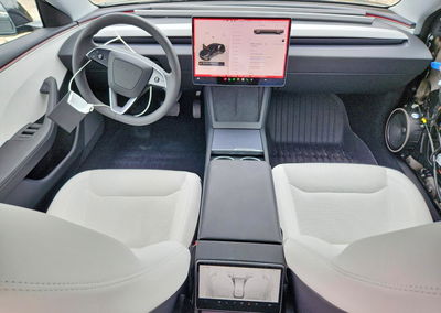 2026 Tesla Model 3, daño Lateral, Copart lote 59782876, foto 8 de 13