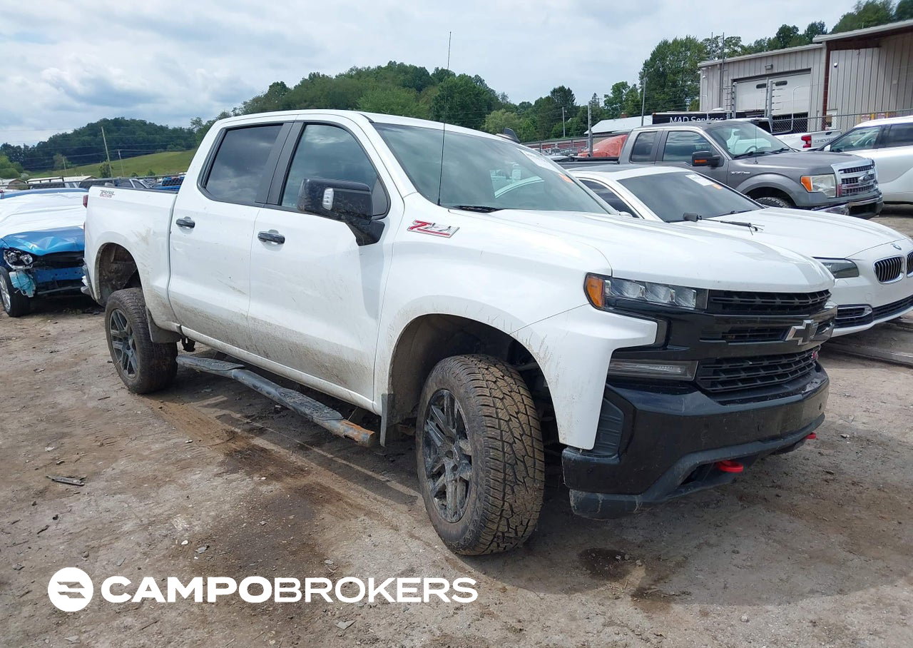 2021 Chevrolet Silverado 1500 4wd  Short Bed Lt Trail Boss, uszkodzenie: Lewy przód, Iaai lot 45922796