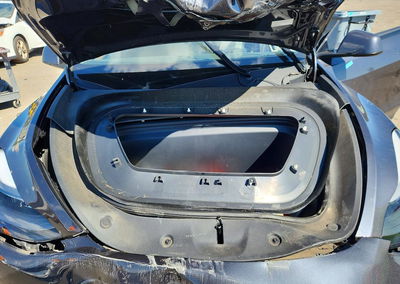 2024 Tesla Model Y, uszkodzenie: Przód, Copart lot 67739786, zdjęcie 11 z 12