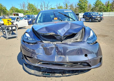 2024 Tesla Model Y, uszkodzenie: Przód, Copart lot 67739786, zdjęcie 5 z 12