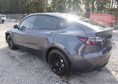 2020 Tesla Model Y Long Range Dual Motor All-wheel Drive, daño Frontal, Iaai lote 46077294, foto 3 de 20