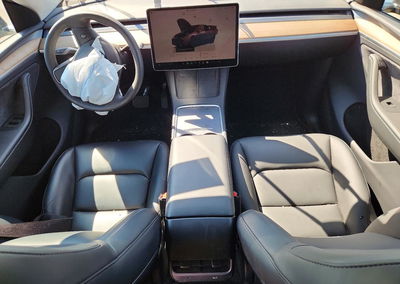 2024 Tesla Model Y, uszkodzenie: Przód, Copart lot 67739786, zdjęcie 8 z 12