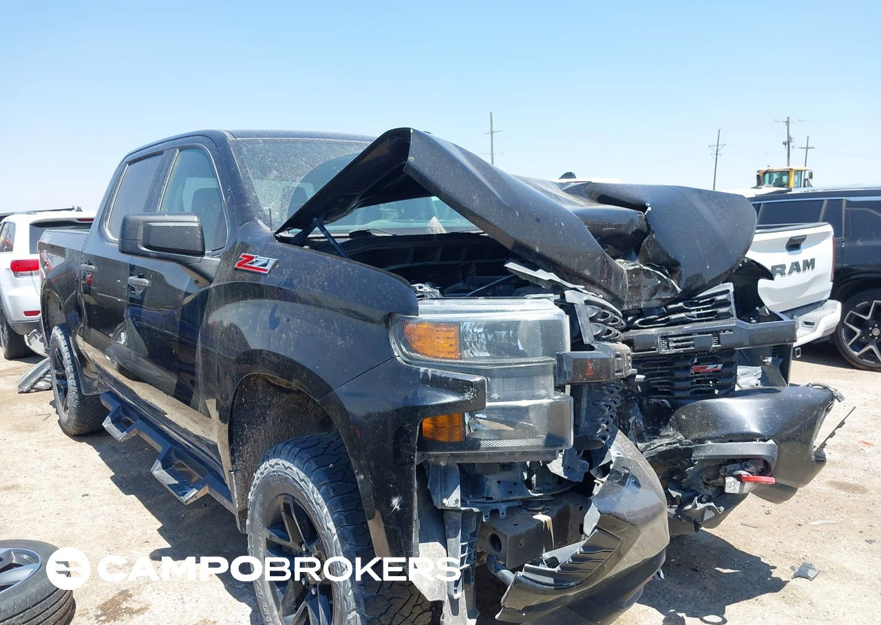 2021 Chevrolet Silverado 1500 4wd  Short Bed Custom Trail Boss, daño Frontal, Iaai lote 45783995