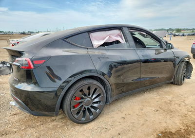 2022 Tesla Model Y, daño Frontal, Copart lote 64161206, foto 3 de 13