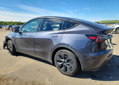 2024 Tesla Model Y, uszkodzenie: Przód, Copart lot 67739786, zdjęcie 2 z 12