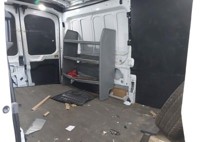 2020 Ford Transit-250, daño Front & Rear, Iaai lote 46036026, foto 8 de 16
