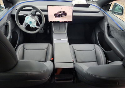 2026 Tesla Model Y, daño Trasero, Copart lote 64752176, foto 8 de 15
