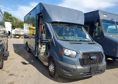 2021 Ford Transit T-350 Hd Delivery Truck, uszkodzenie: Drobne wgniecenia/zarysowania, Copart lot 67253496, zdjęcie 4 z 13