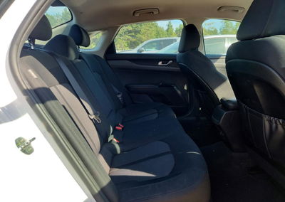 2023 Kia K5 Lxs, uszkodzenie: Zalanie, Copart lot 71090206, zdjęcie 10 z 13