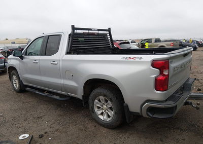 2020 Chevrolet Silverado 1500 4wd  Standard Bed Lt, Flood damage, Iaai lot 45775640, photo 3 of 12